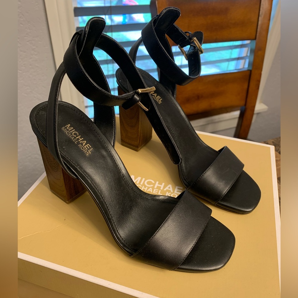 Michael Kors ankle high heels